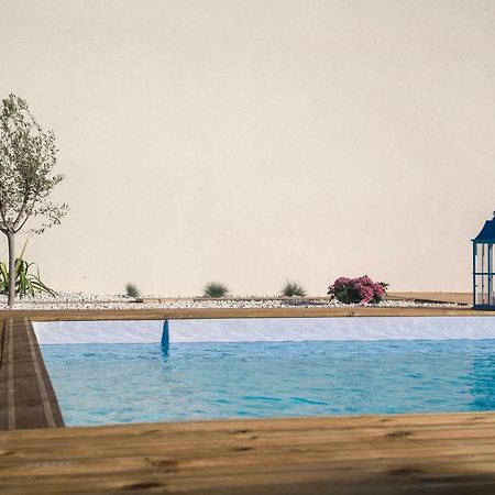 LéovilleAu Pied Du Lariat住宿加早餐旅馆 外观 照片